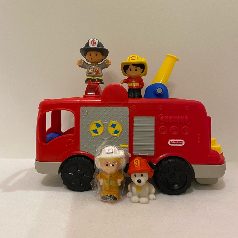 F-P Fire Truck 🚒 4 Little People